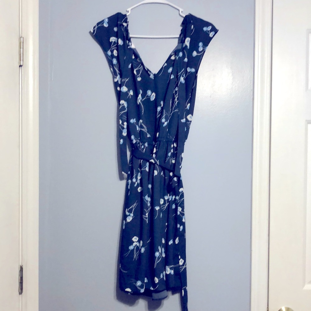 Super cute Lauren Conrad spring swing dresses!